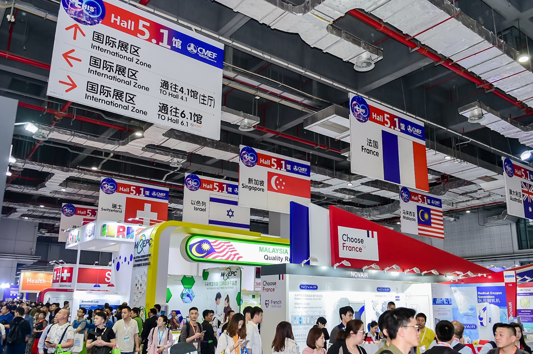 探索未來，2024正版新奧管家婆香港的數字化之路