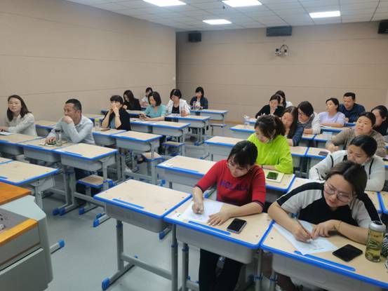 新奧正版全年免費(fèi)資料，助力個(gè)人與企業(yè)的成長