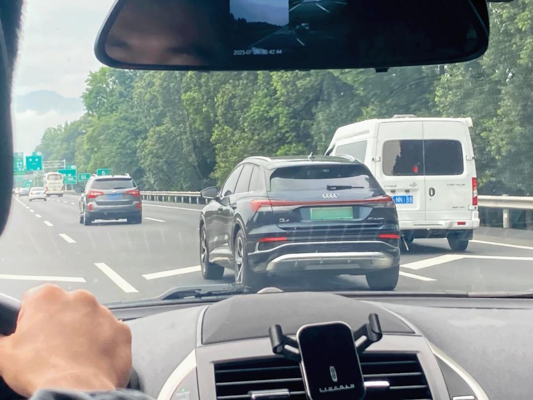 最新吉姆尼，探索小型越野車的無限魅力