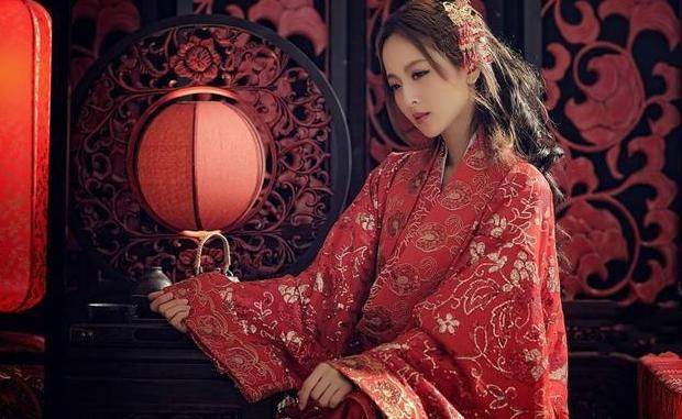 奴婢的生活最新版本,奴婢的生活，最新版本的探索