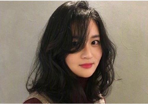 發(fā)型最新女,發(fā)型最新女，時(shí)尚潮流的多樣演繹