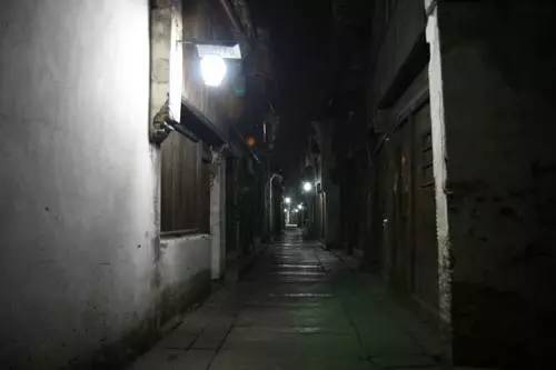 美國女大學失蹤案最新,美國女大學失蹤案最新進展，懸疑重重的探索之旅