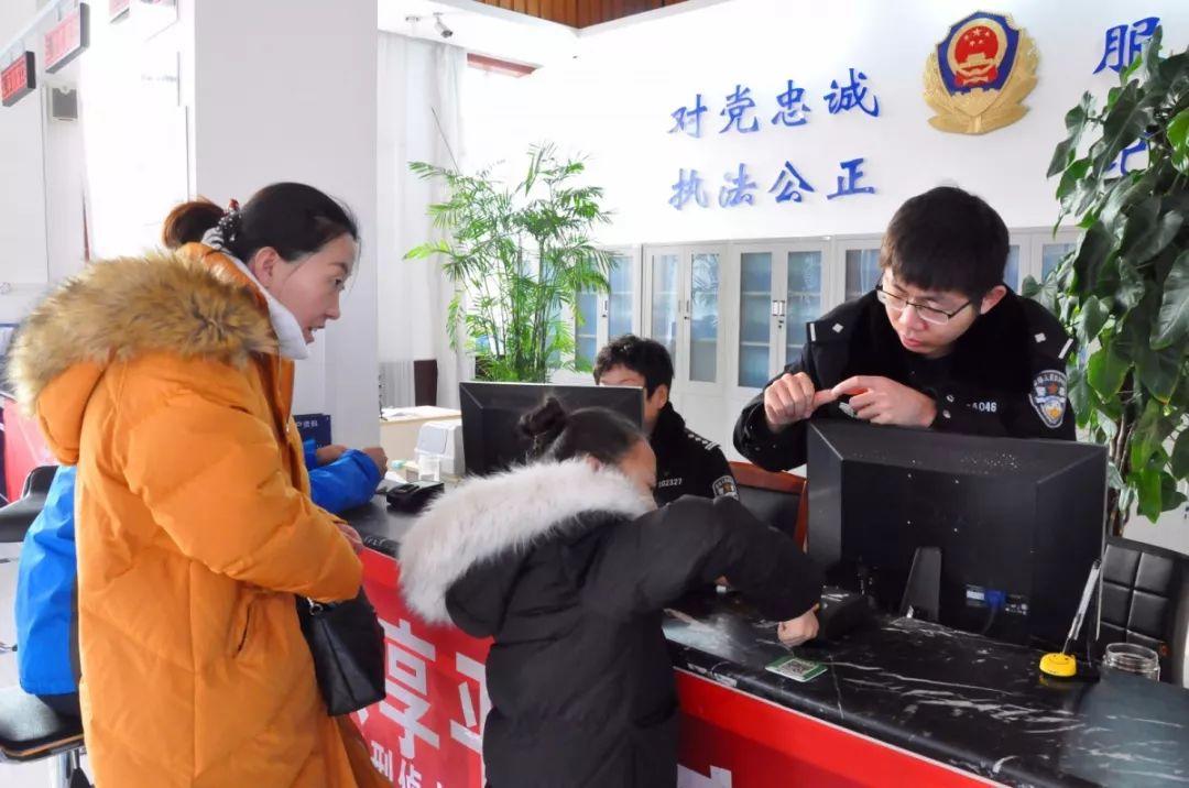 未成年子女投靠父母最新規定,未成年子女投靠父母最新規定，政策解讀與實際應用
